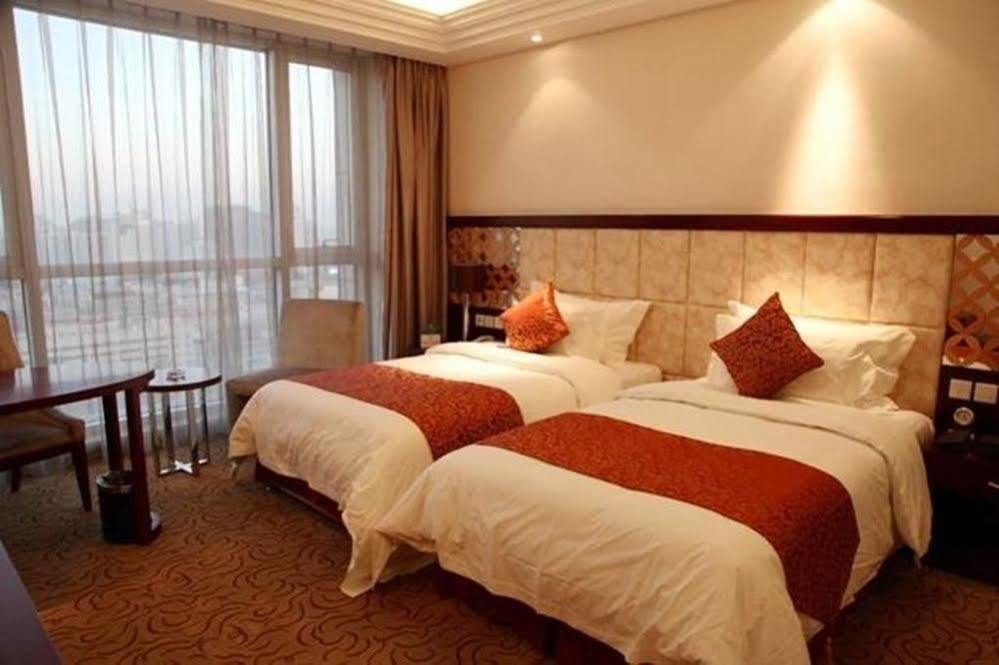 Shijiazhuang Shen Zhou 7 Star Hotel מראה חיצוני תמונה